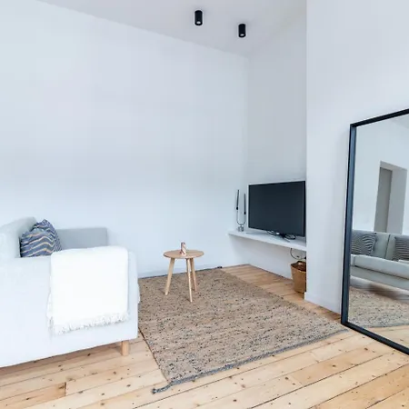 Sleek - Urban Elegance In The Heart Of Apartment Ghent