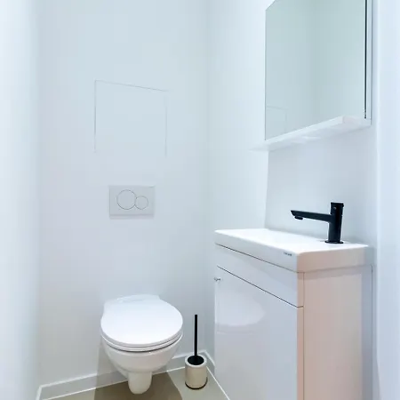 Sleek - Urban Elegance In The Heart Of Apartment Ghent
